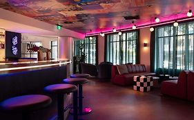 Travelodge Hotel Sydney